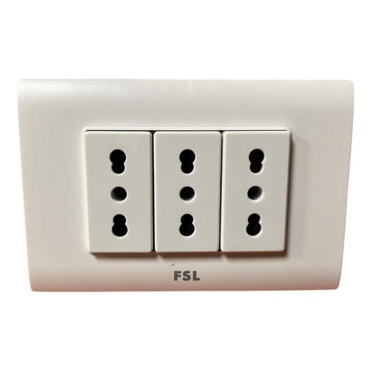 Placa Triple FSL F8B-K3 Blanca | Cubierta Interruptores/Enchufes 3 Módulos