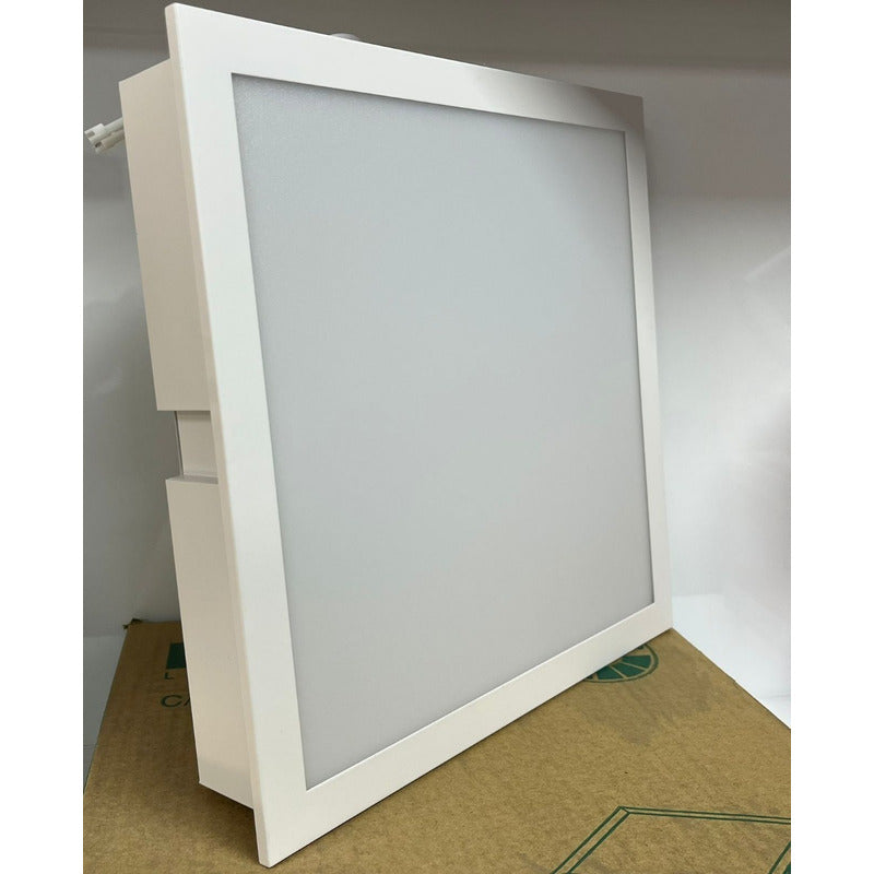 Plafón LED Embutido Cuadrado 12W 30×30 cm Luz Cálida (3000K) – Blanco NVC